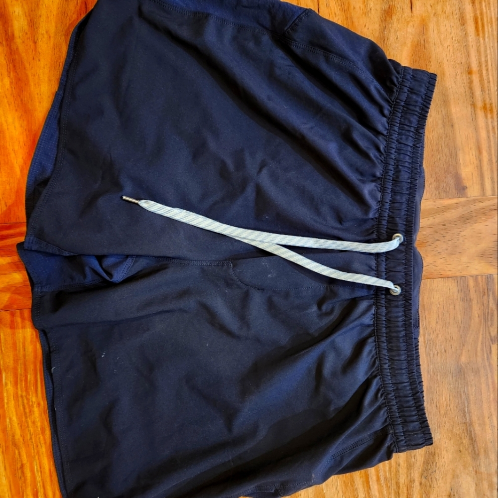 EUC Vuori Men's Running Shorts size L